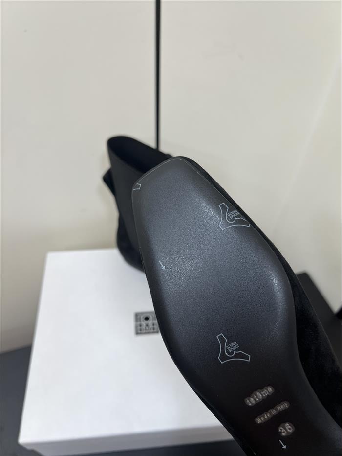 20251128174314756 370